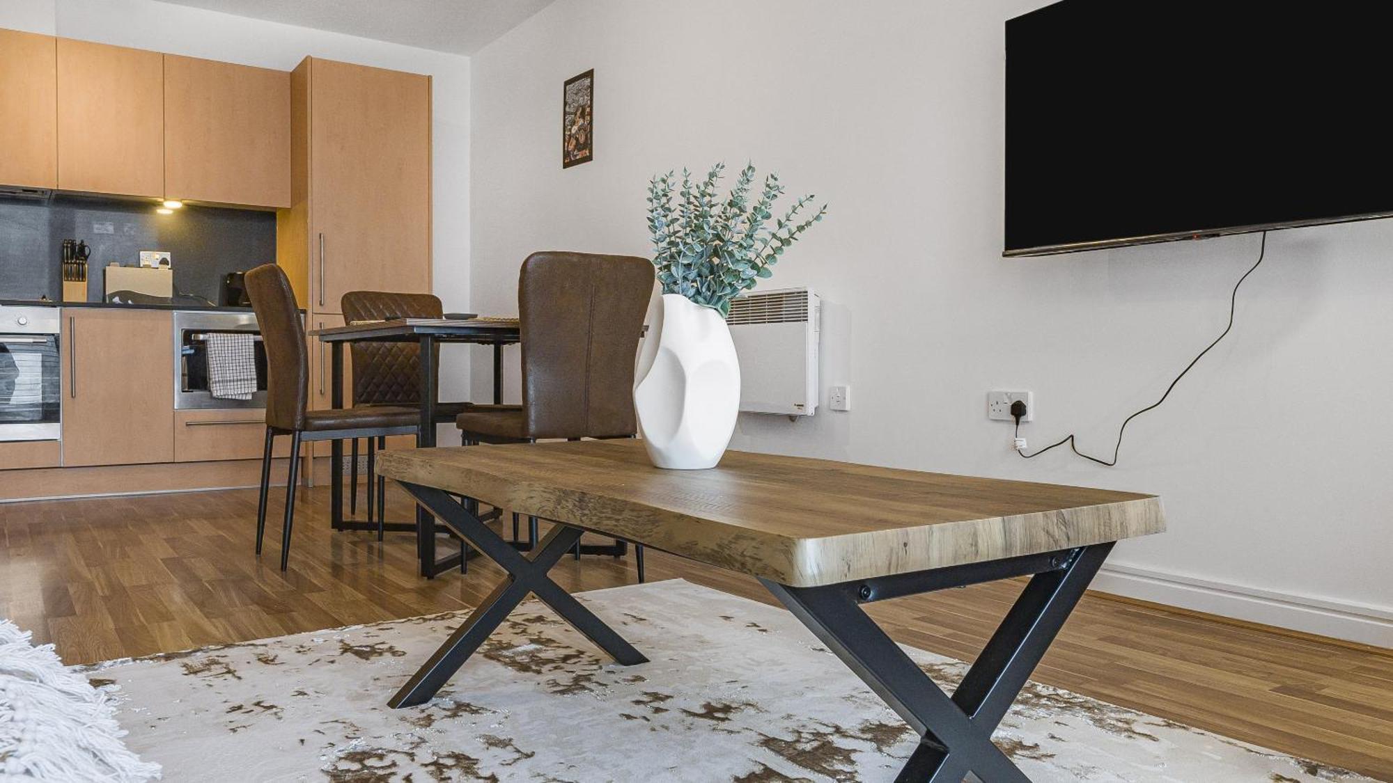 Apartment The Mailbox - 2 Bed 2 Bath City Centre *